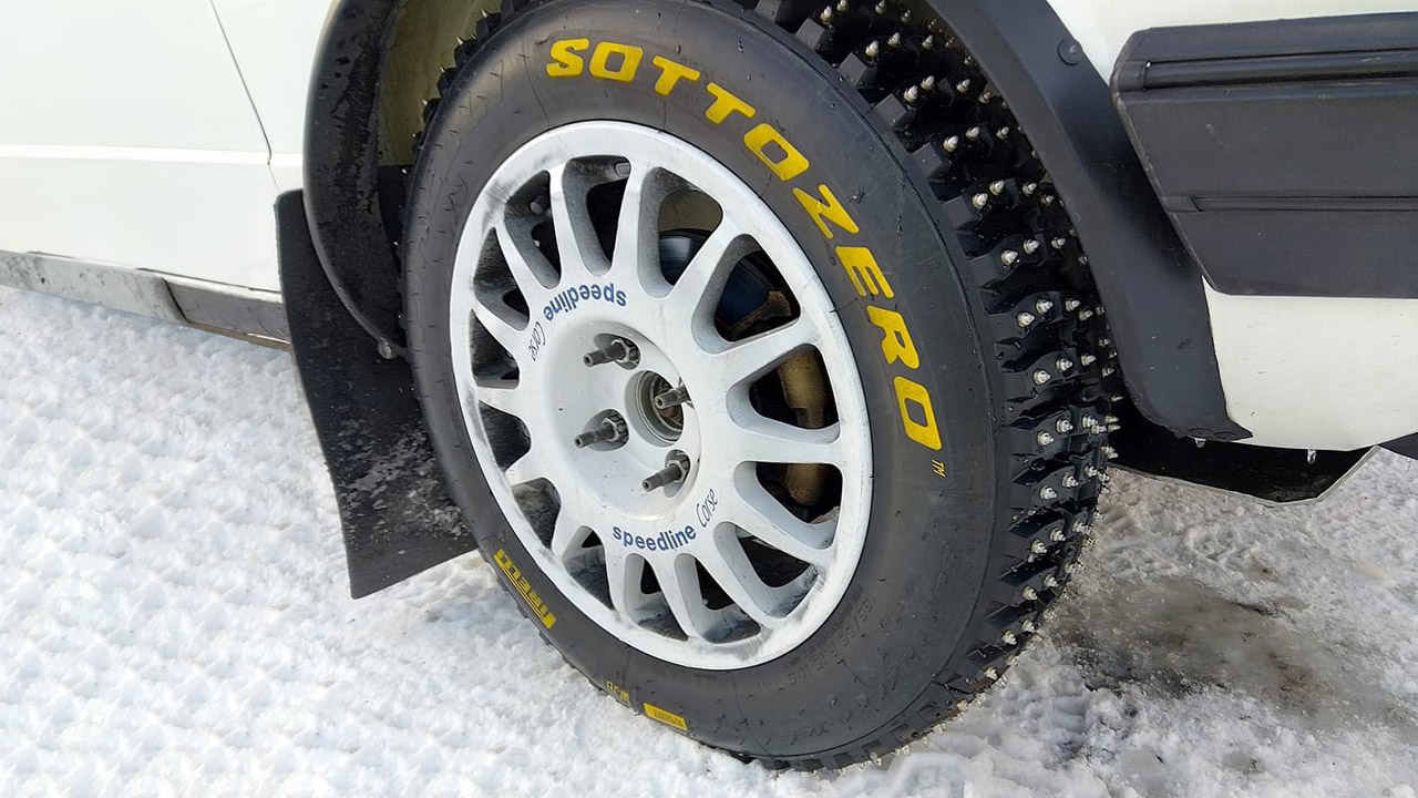 studded ice race tire